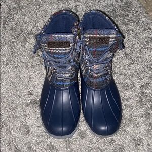 Sperry short rain boots